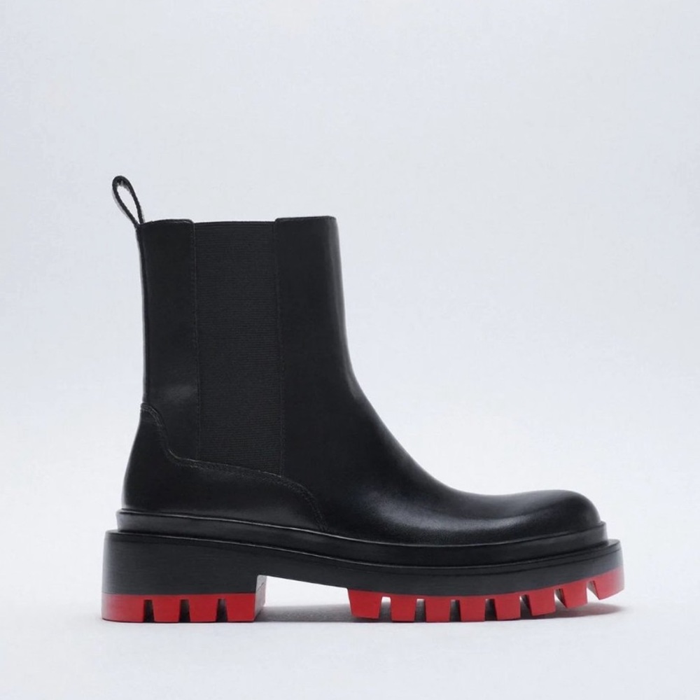 Lug sole boots - Picture 2 of 8